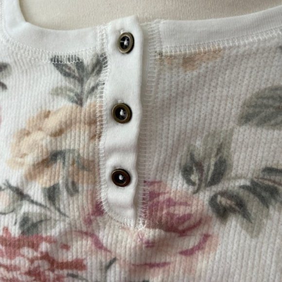 Floral Waffle Long Sleeve - Picture 4 of 5